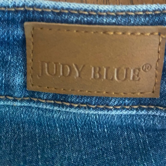 Judy Blue jeans - Picture 3 of 4